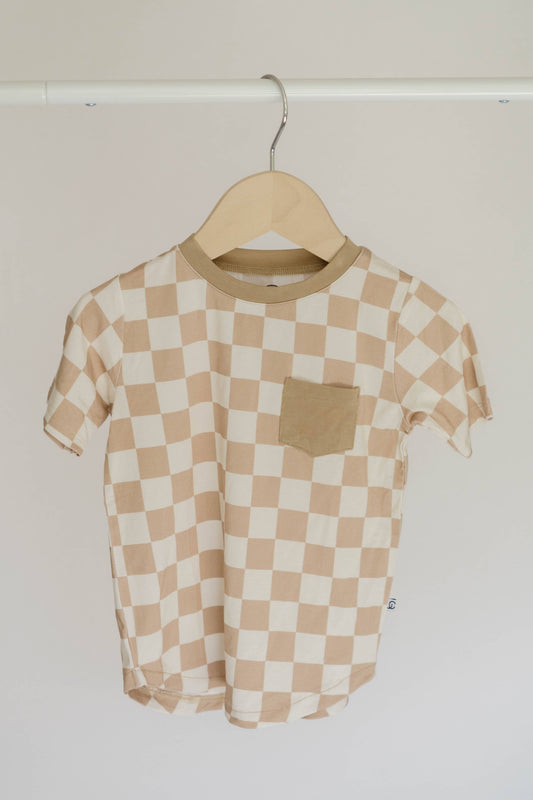 CHECKERED POCKET TEE - DESERT TAN