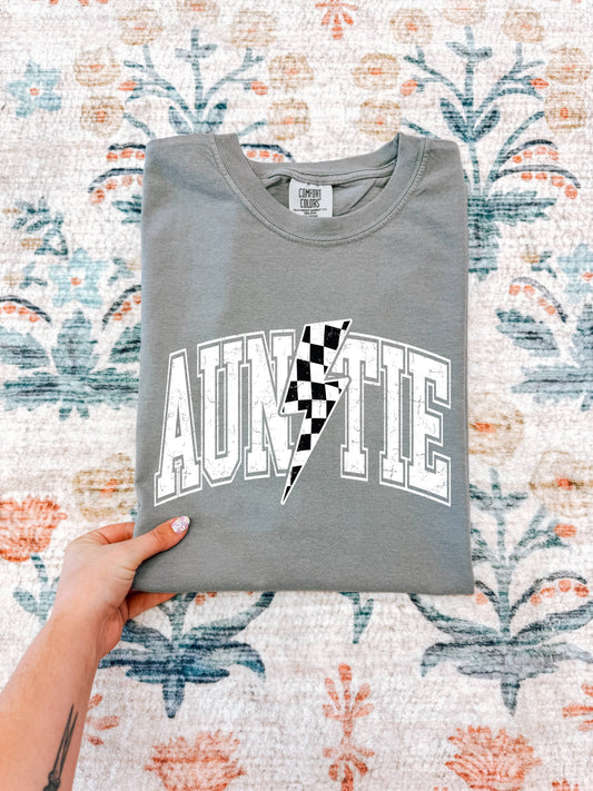 AUNTIE LIGHTENING BOLT TEE